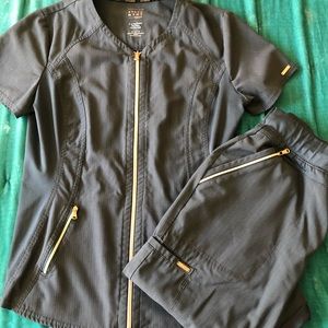 Petite Cherokee Scrub Set